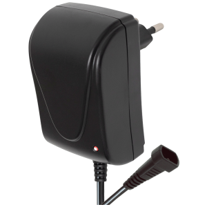 home Adapter 1500/2100 mA, 3-12 V, sa više priključaka - MW MC15N